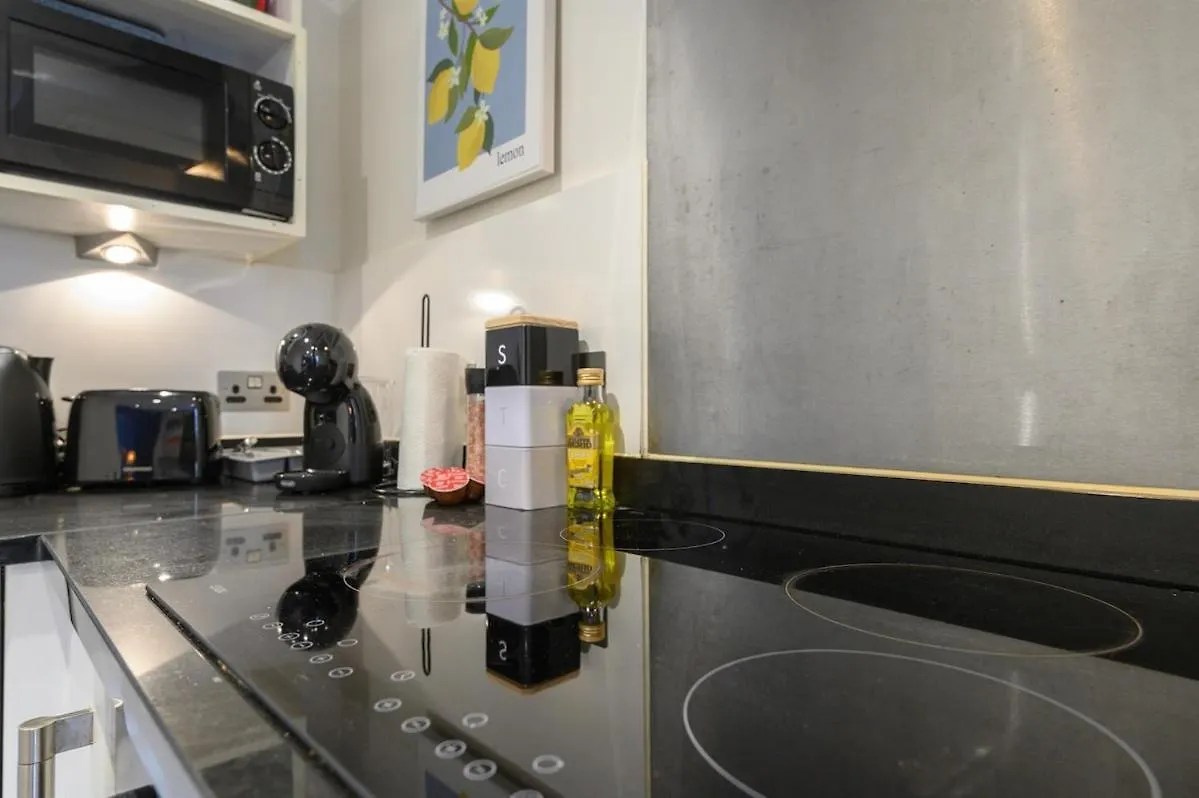 Central Luxury Apartment - Perfect For Business Stays 利兹